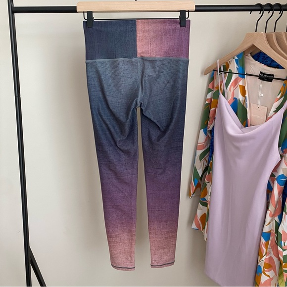 Niyama Sol Ombre Leggings - Picture 3 of 4